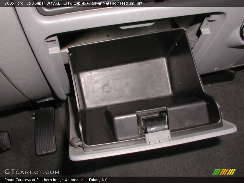 Silver Metallic / Medium Flint 2005 Ford F350 Super Duty XLT Crew Cab 4x4