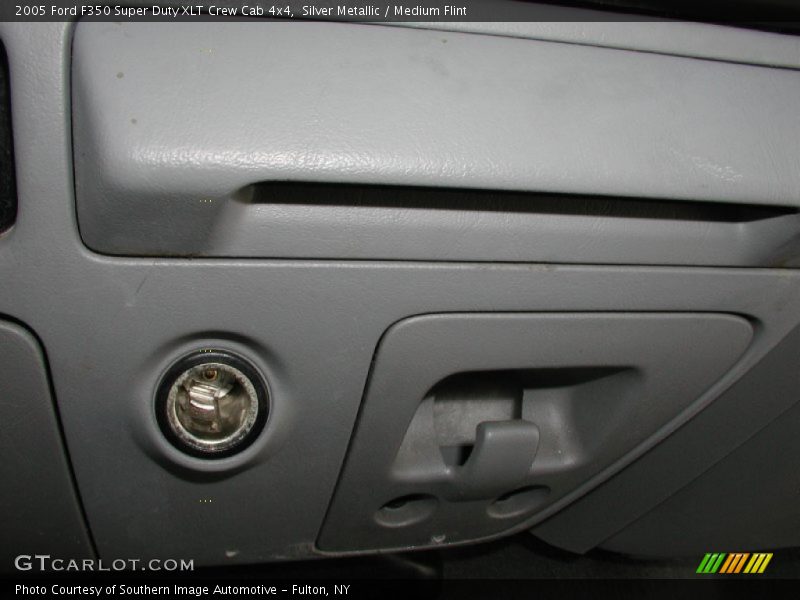 Silver Metallic / Medium Flint 2005 Ford F350 Super Duty XLT Crew Cab 4x4