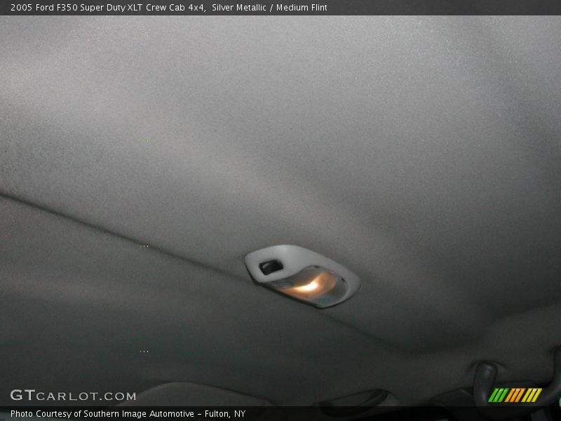 Silver Metallic / Medium Flint 2005 Ford F350 Super Duty XLT Crew Cab 4x4