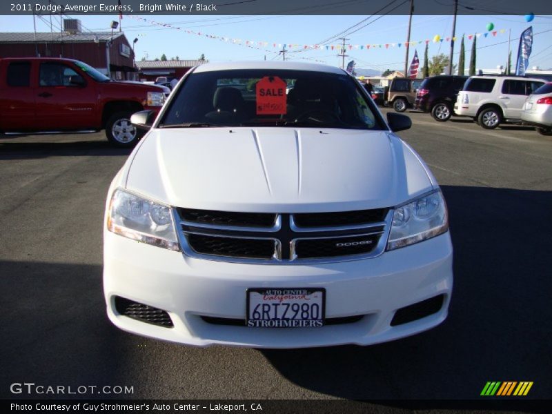 Bright White / Black 2011 Dodge Avenger Express