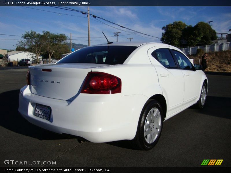 Bright White / Black 2011 Dodge Avenger Express