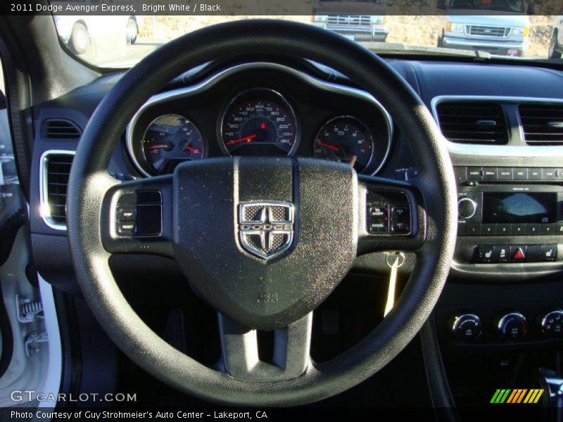 Bright White / Black 2011 Dodge Avenger Express