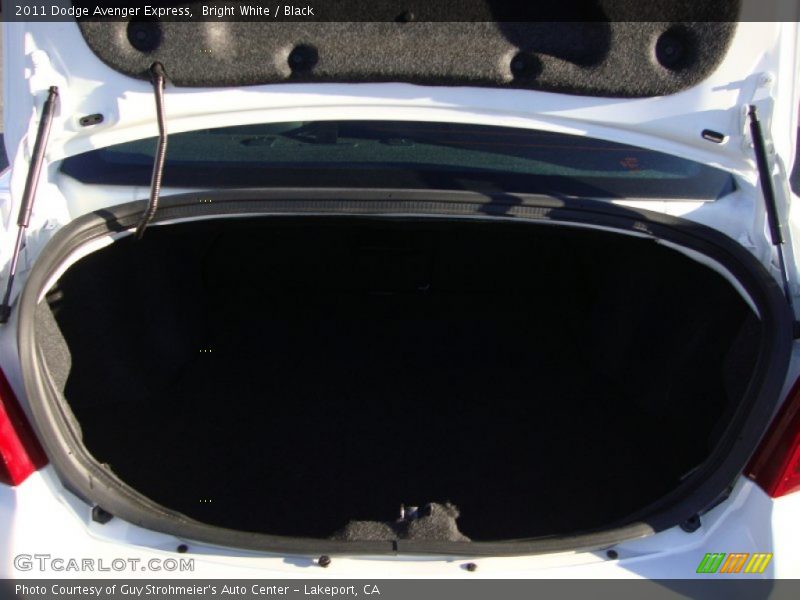 Bright White / Black 2011 Dodge Avenger Express