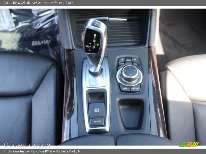 Alpine White / Black 2011 BMW X6 xDrive50i