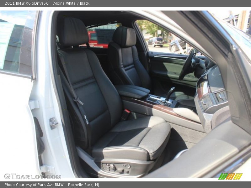 Alpine White / Black 2011 BMW X6 xDrive50i