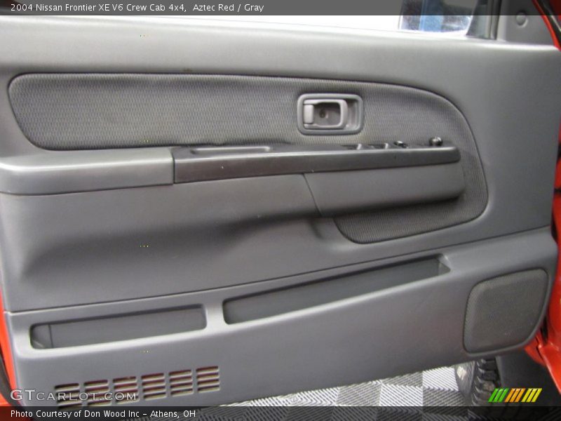 Door Panel of 2004 Frontier XE V6 Crew Cab 4x4