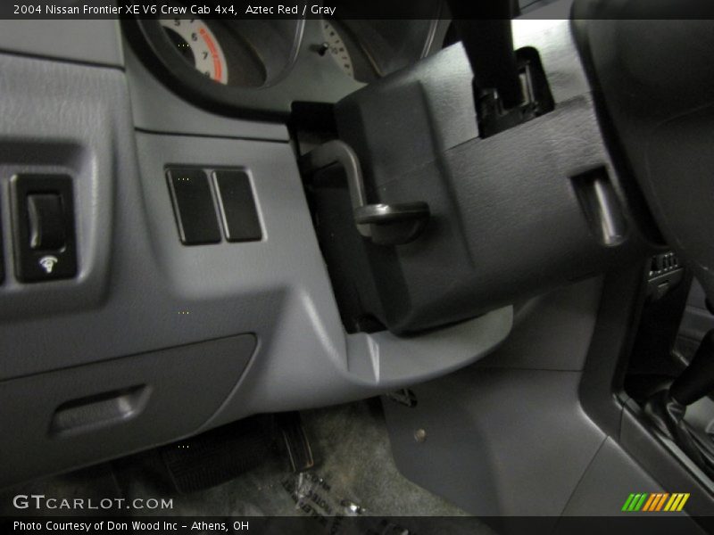 Aztec Red / Gray 2004 Nissan Frontier XE V6 Crew Cab 4x4
