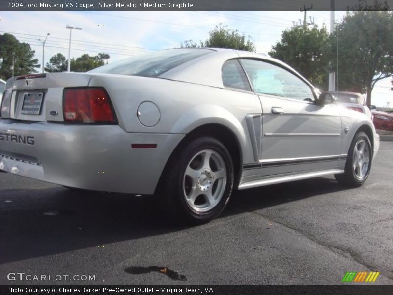 Silver Metallic / Medium Graphite 2004 Ford Mustang V6 Coupe