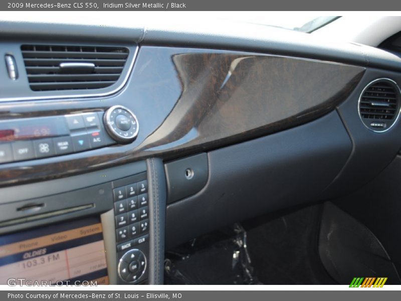 Iridium Silver Metallic / Black 2009 Mercedes-Benz CLS 550