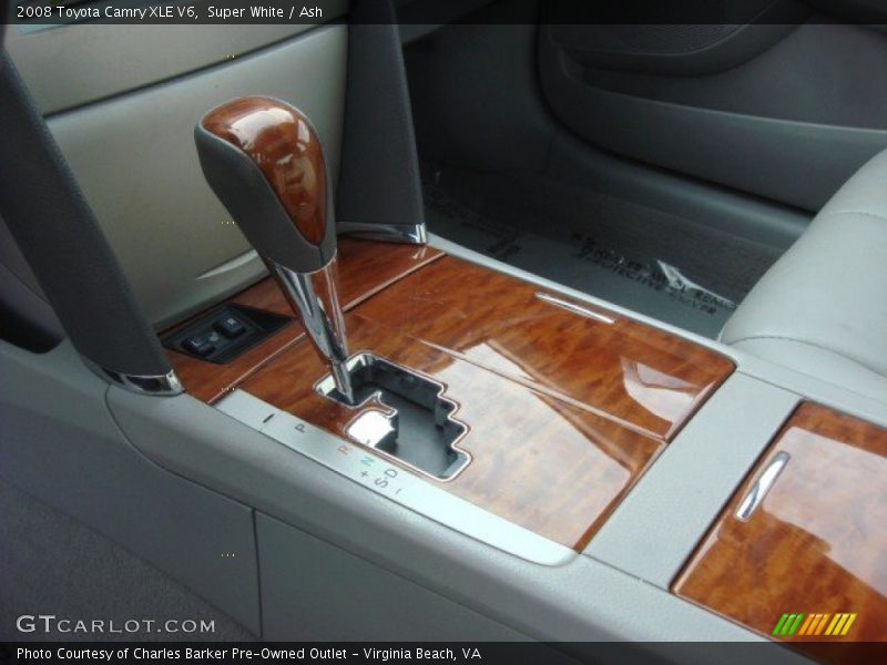 Super White / Ash 2008 Toyota Camry XLE V6