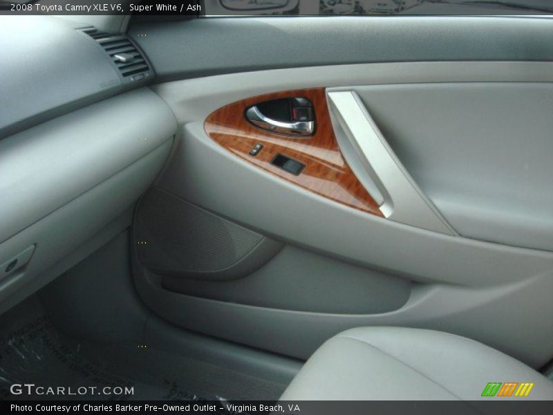 Super White / Ash 2008 Toyota Camry XLE V6