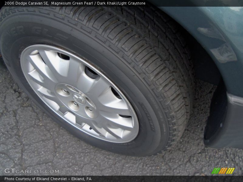 Magnesium Green Pearl / Dark Khaki/Light Graystone 2006 Dodge Caravan SE