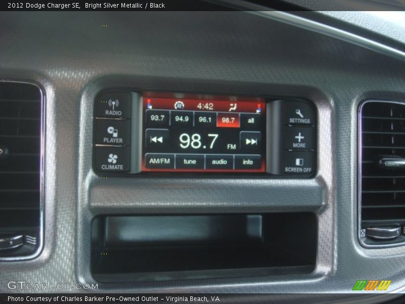 Bright Silver Metallic / Black 2012 Dodge Charger SE