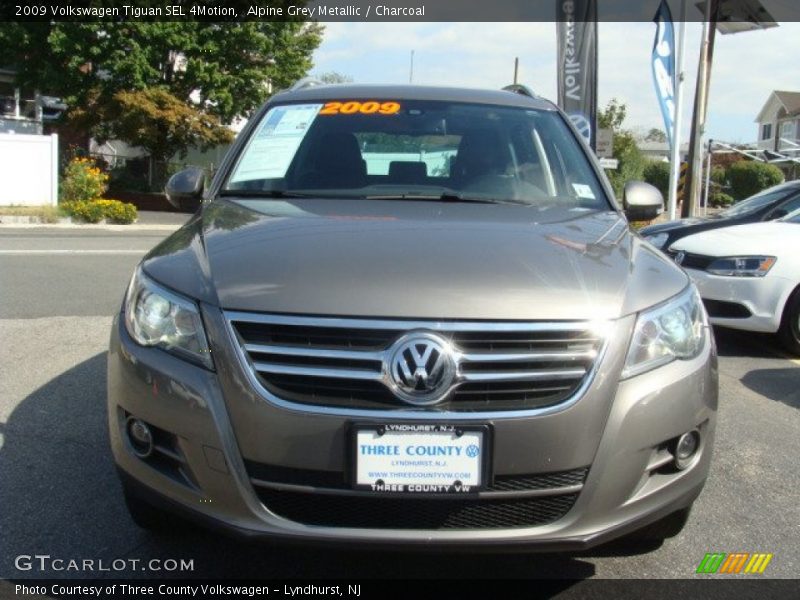 Alpine Grey Metallic / Charcoal 2009 Volkswagen Tiguan SEL 4Motion