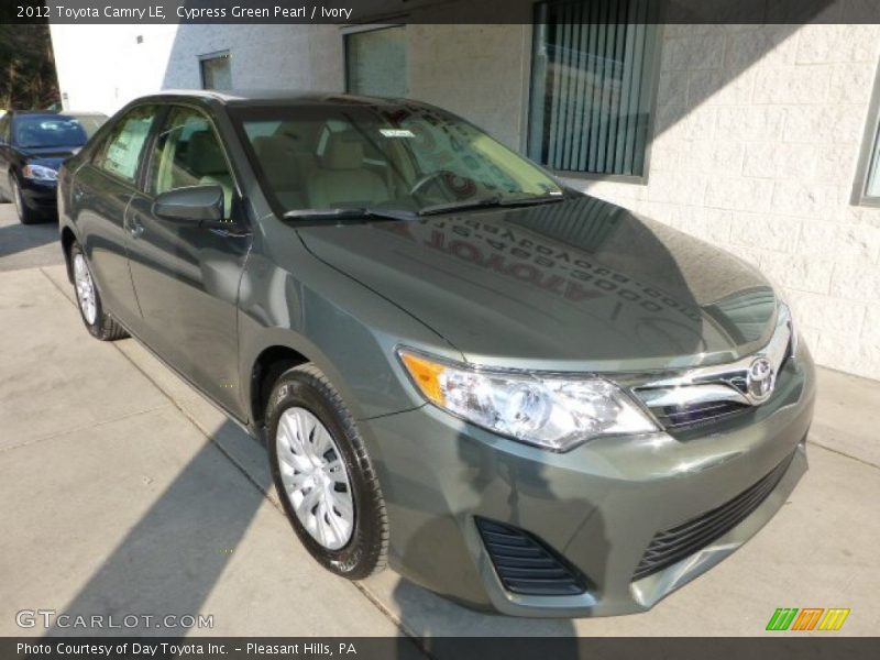 Cypress Green Pearl / Ivory 2012 Toyota Camry LE