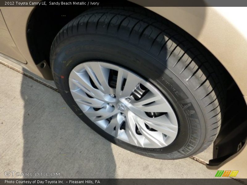Sandy Beach Metallic / Ivory 2012 Toyota Camry LE