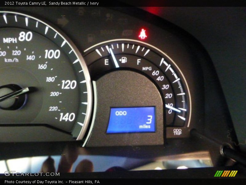 Sandy Beach Metallic / Ivory 2012 Toyota Camry LE