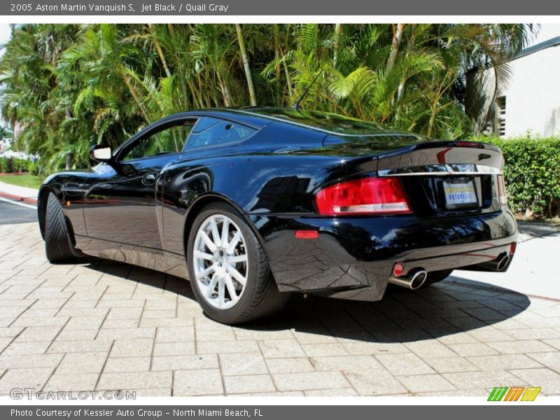 Jet Black / Quail Gray 2005 Aston Martin Vanquish S