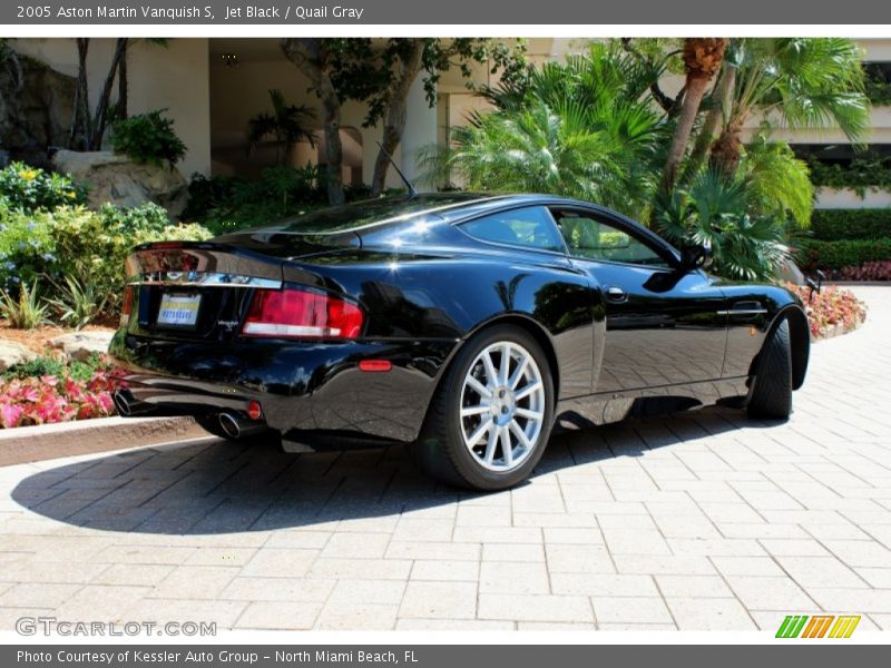 Jet Black / Quail Gray 2005 Aston Martin Vanquish S