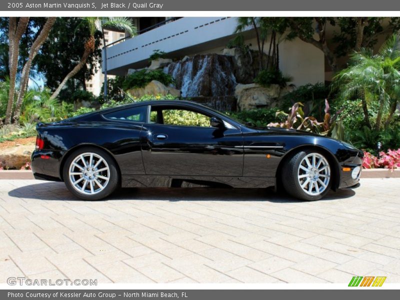 Jet Black / Quail Gray 2005 Aston Martin Vanquish S