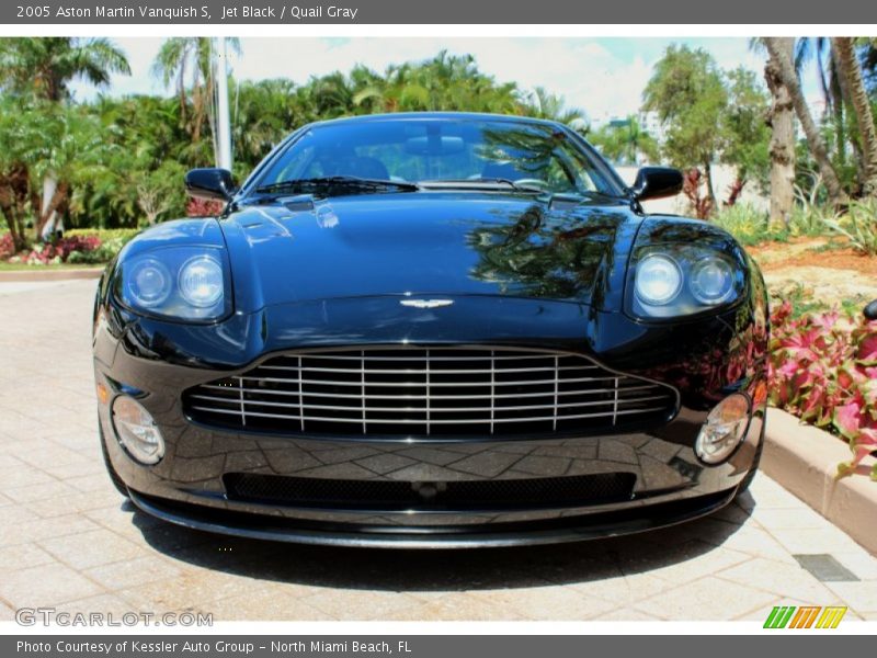 Front View - 2005 Aston Martin Vanquish S