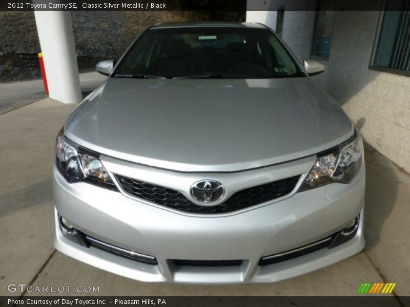 Classic Silver Metallic / Black 2012 Toyota Camry SE