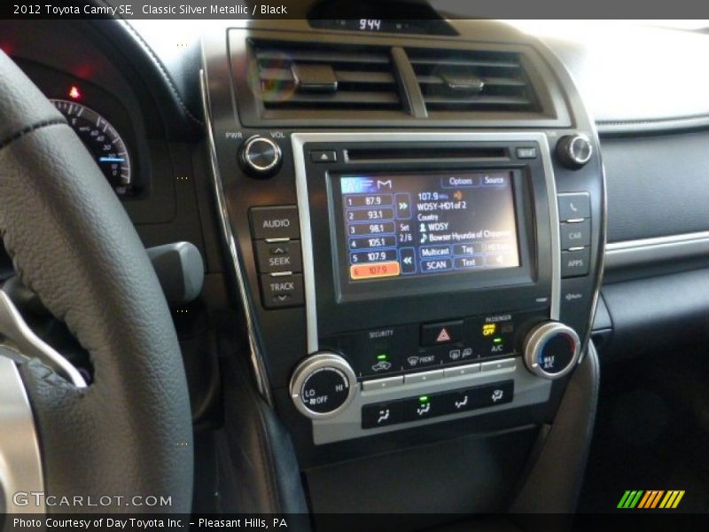 Classic Silver Metallic / Black 2012 Toyota Camry SE