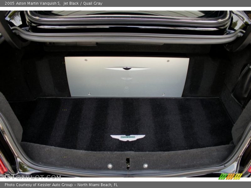  2005 Vanquish S Trunk