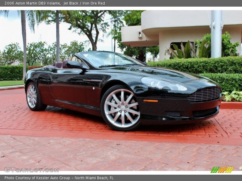 Front 3/4 View of 2006 DB9 Volante
