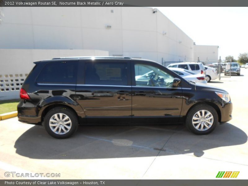 Nocturne Black Metallic / Aero Gray 2012 Volkswagen Routan SE