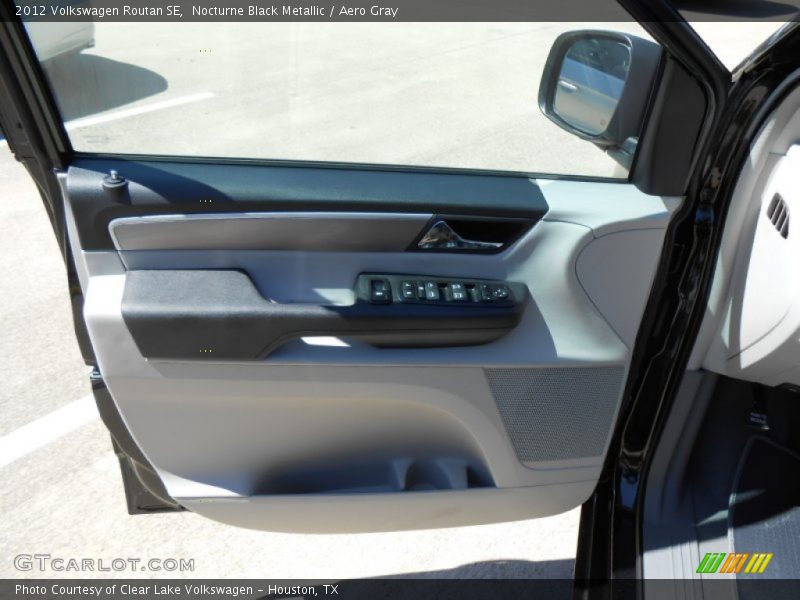 Nocturne Black Metallic / Aero Gray 2012 Volkswagen Routan SE