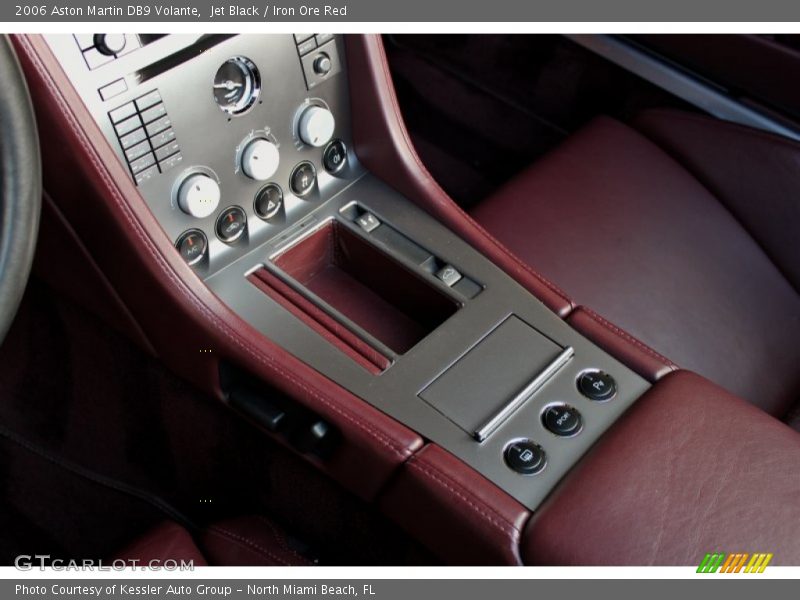 Controls of 2006 DB9 Volante