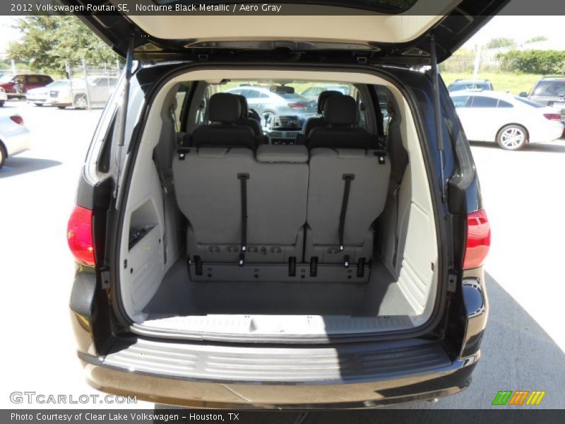 Nocturne Black Metallic / Aero Gray 2012 Volkswagen Routan SE