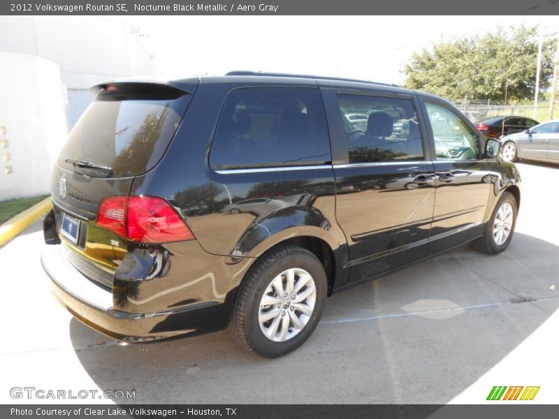 Nocturne Black Metallic / Aero Gray 2012 Volkswagen Routan SE