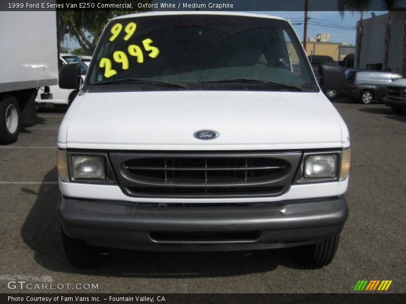 Oxford White / Medium Graphite 1999 Ford E Series Van E250 Commercial