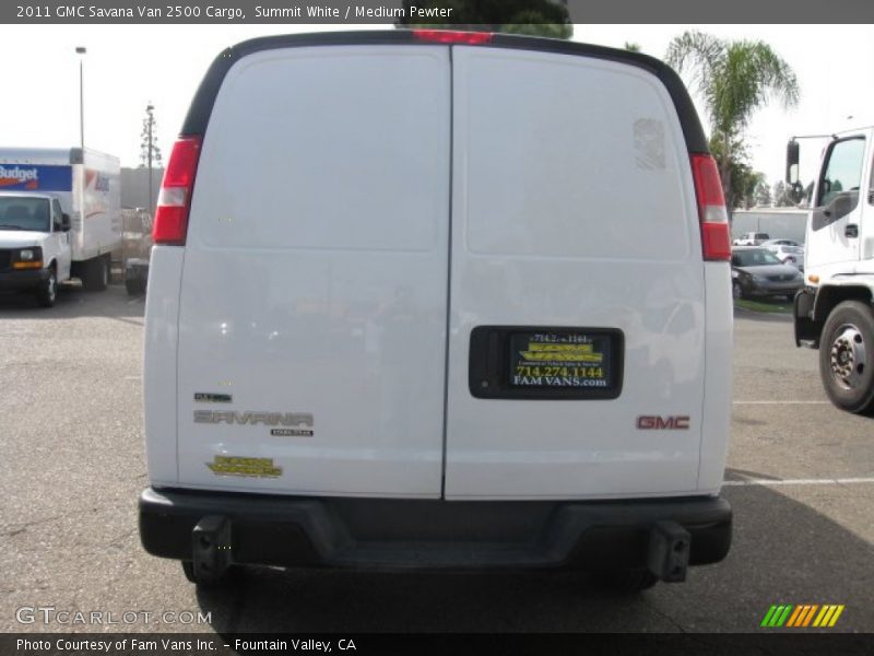 Summit White / Medium Pewter 2011 GMC Savana Van 2500 Cargo