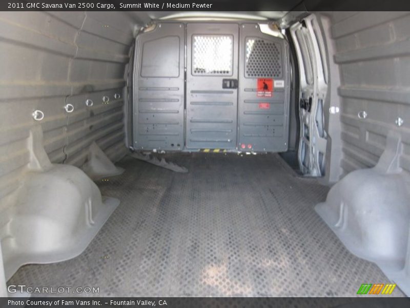 Summit White / Medium Pewter 2011 GMC Savana Van 2500 Cargo
