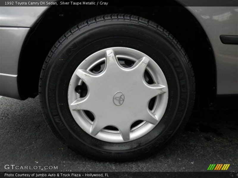 Silver Taupe Metallic / Gray 1992 Toyota Camry DX Sedan