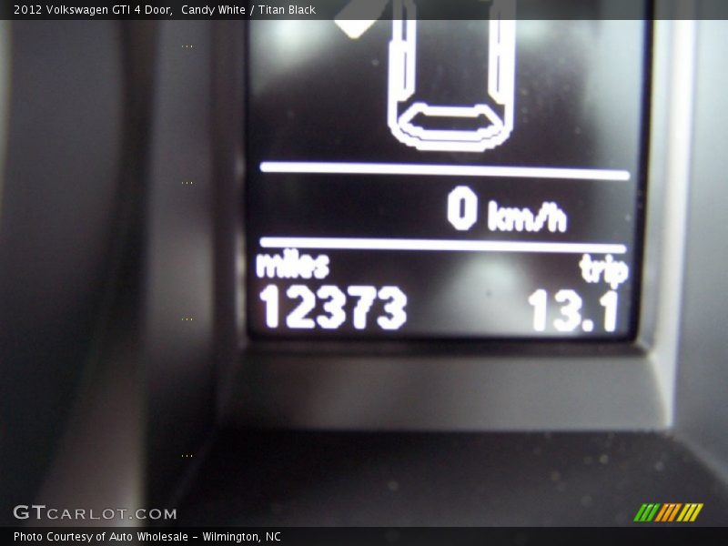 Candy White / Titan Black 2012 Volkswagen GTI 4 Door