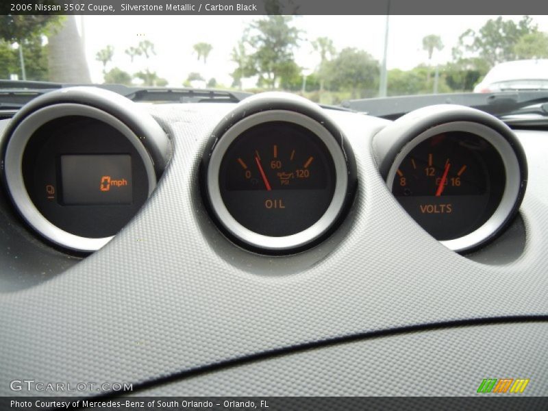 Silverstone Metallic / Carbon Black 2006 Nissan 350Z Coupe