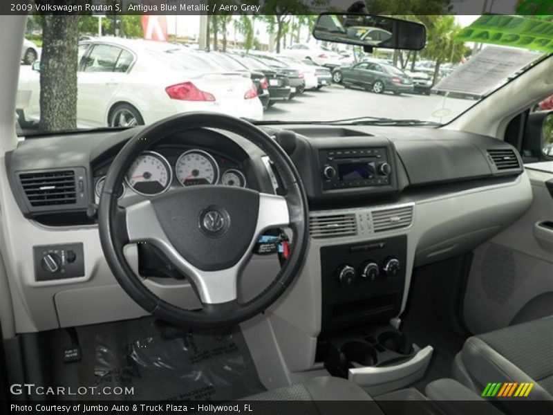 Antigua Blue Metallic / Aero Grey 2009 Volkswagen Routan S