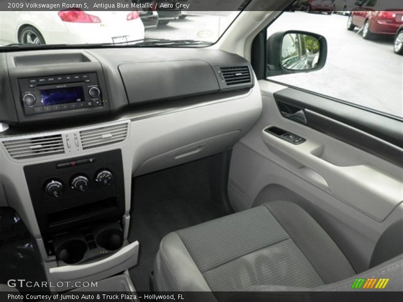 Antigua Blue Metallic / Aero Grey 2009 Volkswagen Routan S