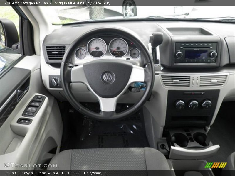 Antigua Blue Metallic / Aero Grey 2009 Volkswagen Routan S