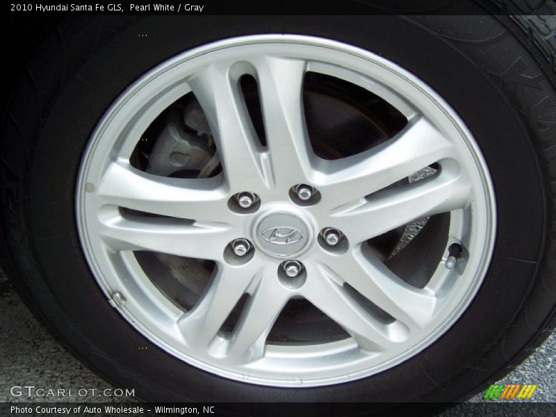 Pearl White / Gray 2010 Hyundai Santa Fe GLS
