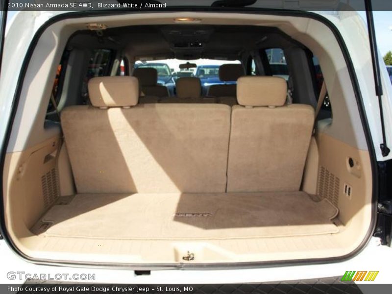 Blizzard White / Almond 2010 Nissan Armada SE 4WD