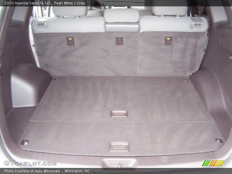 Pearl White / Gray 2010 Hyundai Santa Fe GLS