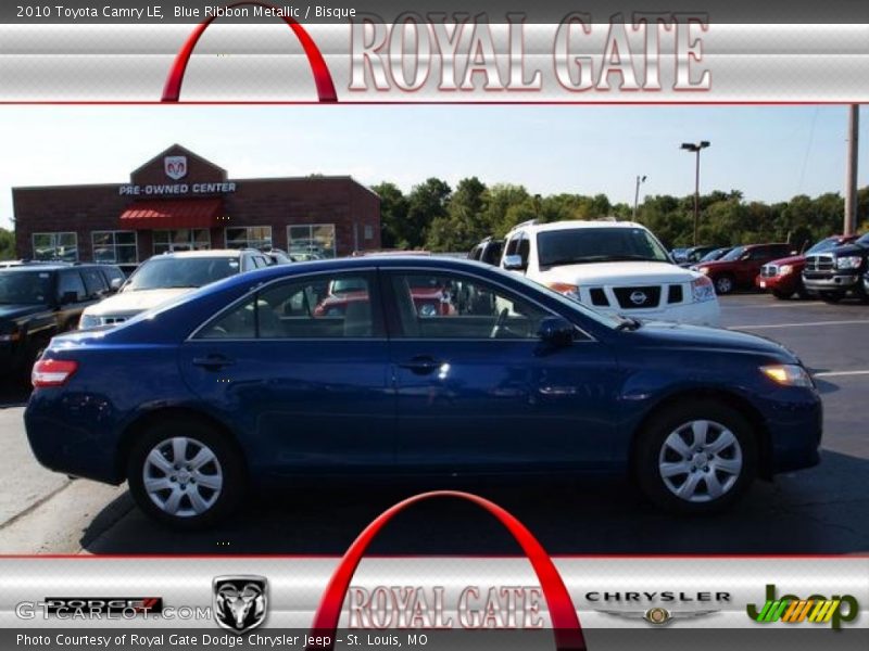Blue Ribbon Metallic / Bisque 2010 Toyota Camry LE