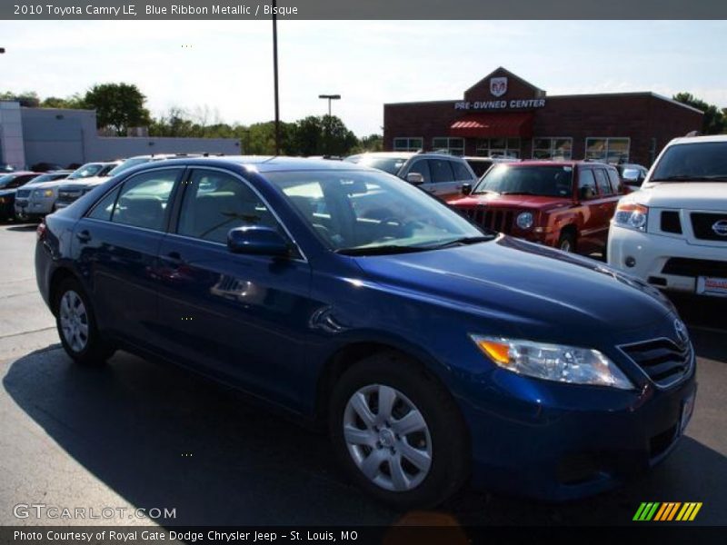 Blue Ribbon Metallic / Bisque 2010 Toyota Camry LE