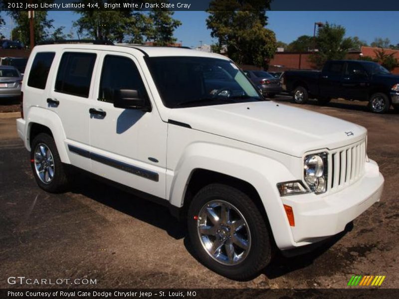 Bright White / Dark Slate Gray 2012 Jeep Liberty Latitude 4x4