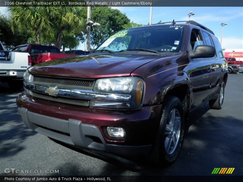 Bordeaux Red Metallic / Light Cashmere/Ebony 2006 Chevrolet TrailBlazer EXT LS